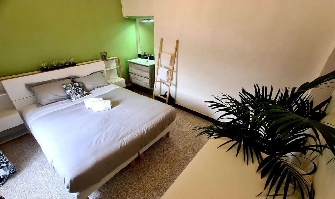 Lou Mouli Di Baou Bed & Breakfast Labeaume Bagian luar foto