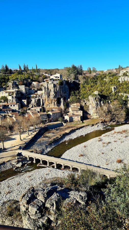 Lou Mouli Di Baou Bed & Breakfast Labeaume Bagian luar foto